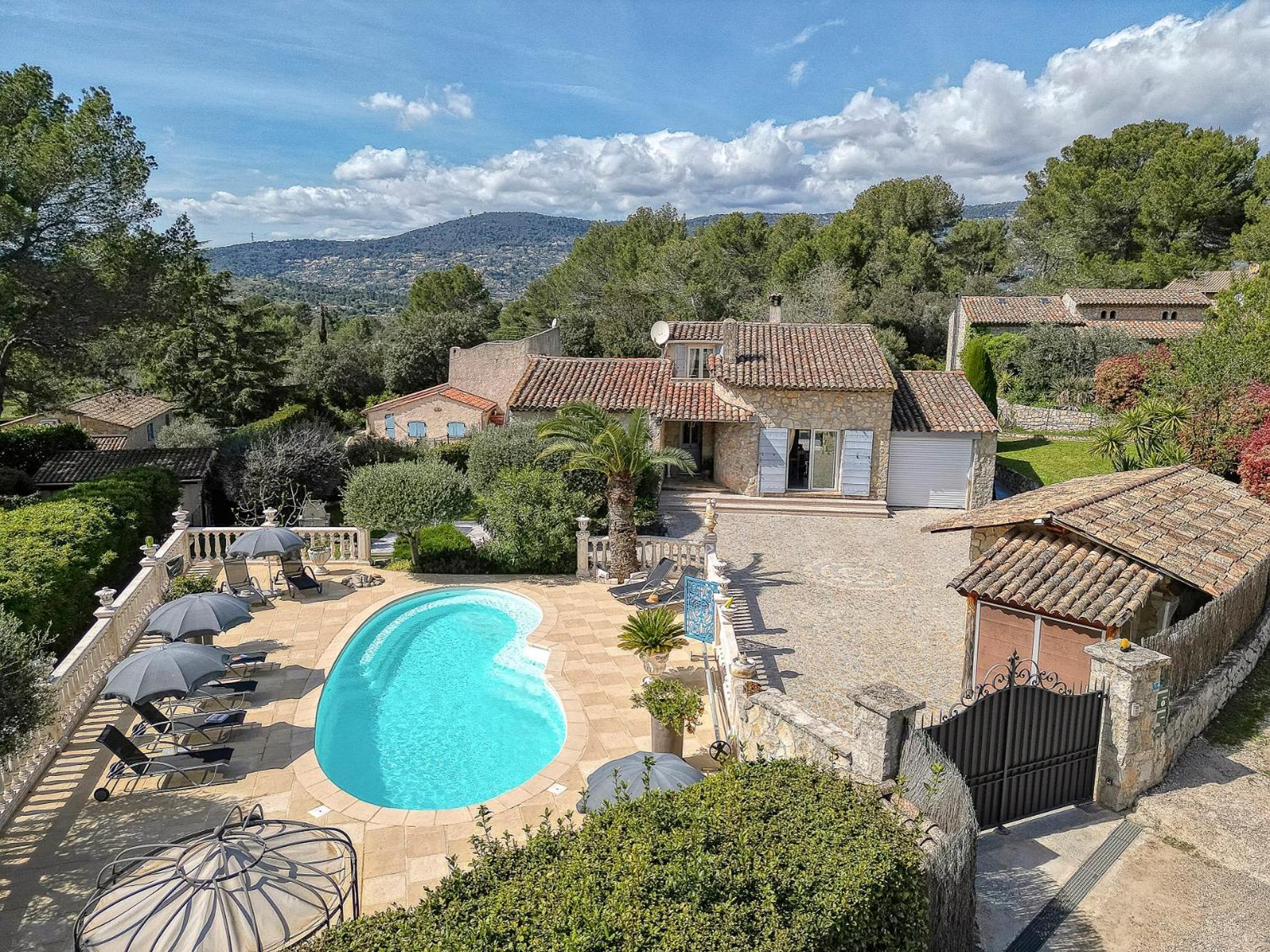 Gite Les Pins Climatise Piscine Chauffee Jardin Peymeinade Eksteriør bilde