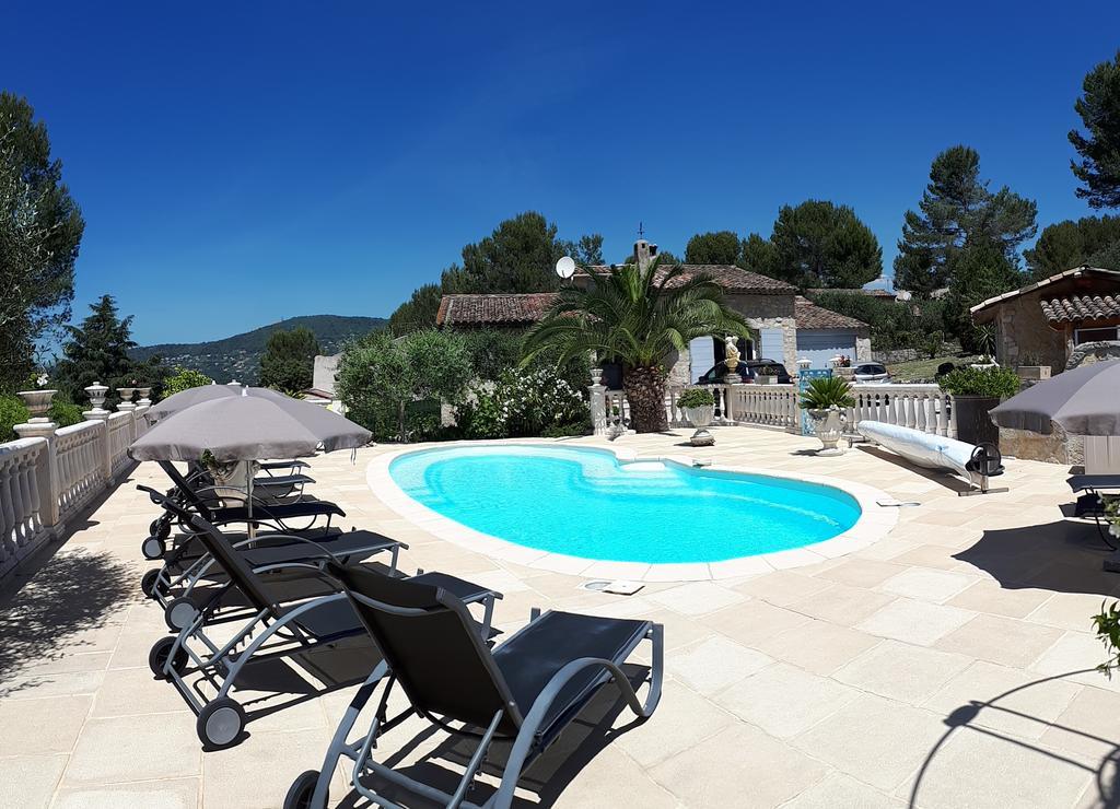 Gite Les Pins Climatise Piscine Chauffee Jardin Peymeinade Eksteriør bilde